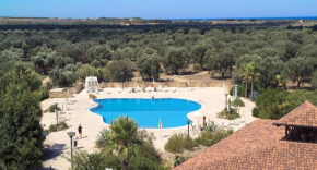 Гостиница Antica Masseria Li Sauli  Галли́поли